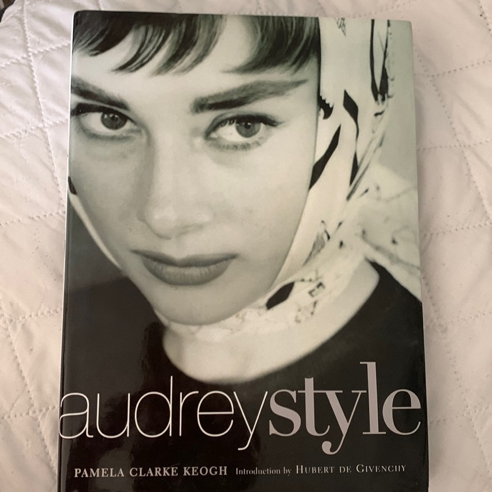 Audrey Style book